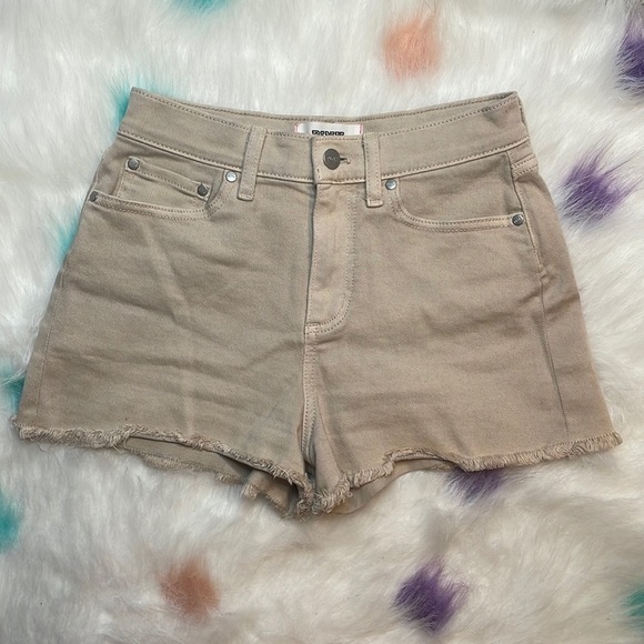 Pink Victoria’s Secret High Rise Tan/Cream Color Jean Shorts‎ - Picture 1 of 7
